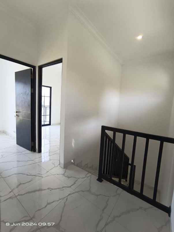 rumah siap huni area grand depok city dekat margonda