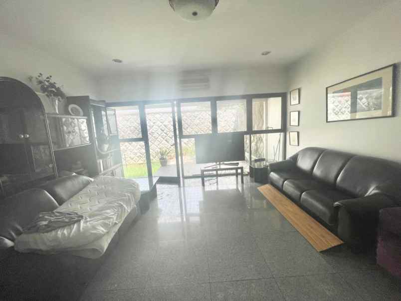 rumah siap huni bebas banjir di jelambar