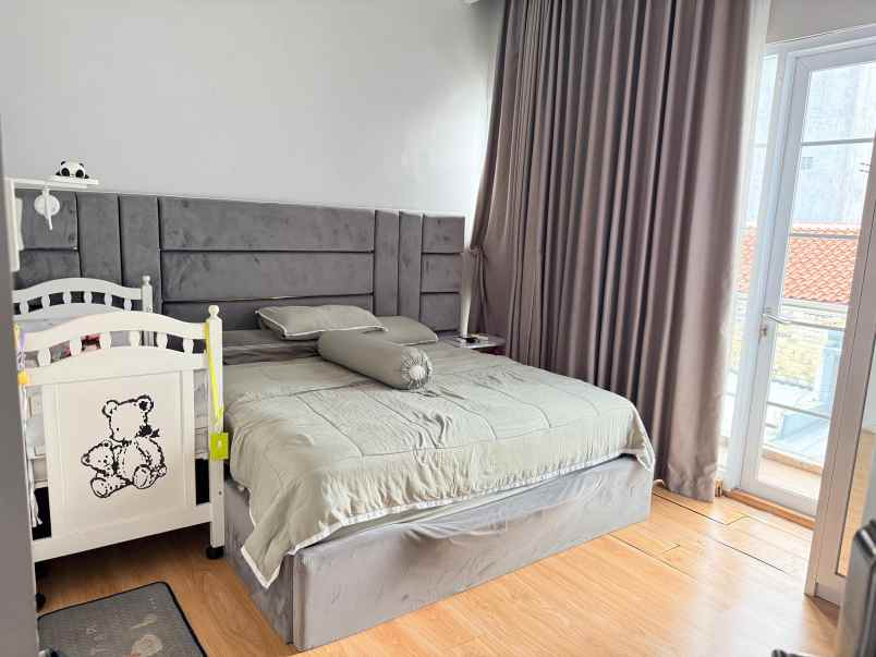 rumah siap huni bebas banjir di kramat jati jaktim