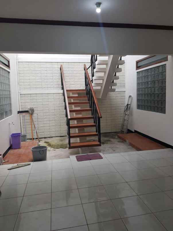 rumah siap huni di medokan asri area rungkut