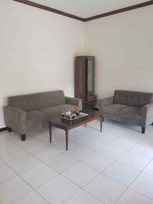 rumah siap huni di medokan asri area rungkut