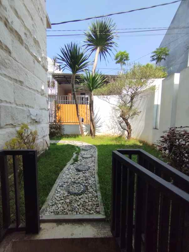 rumah siap huni di simpang sulfat utara kota malang