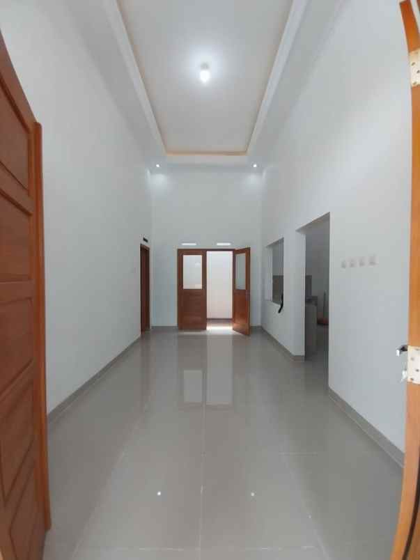 rumah siap huni hook dekat pasar sleman