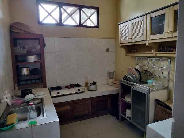 rumah strategis bonus kos kosan di belakang monjali