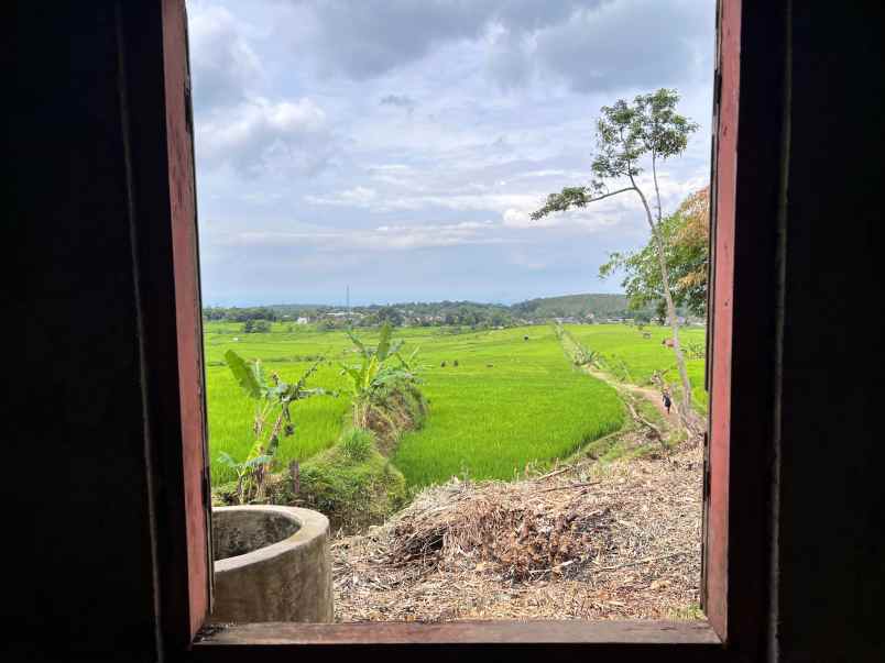 rumah strategis siap huni kerjo karanganyar