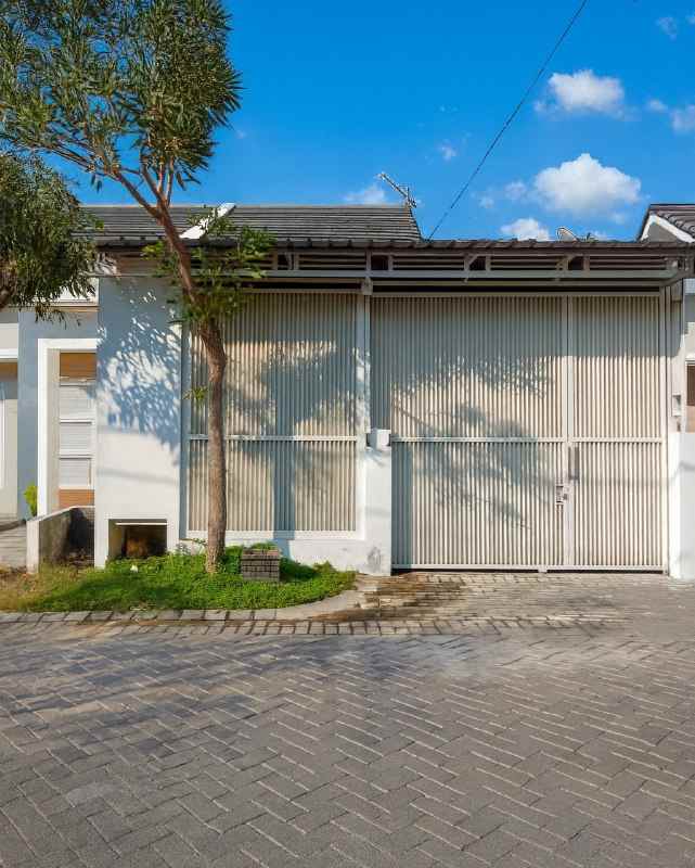 rumah swp residence strategis siap huni row 2 5 mobil