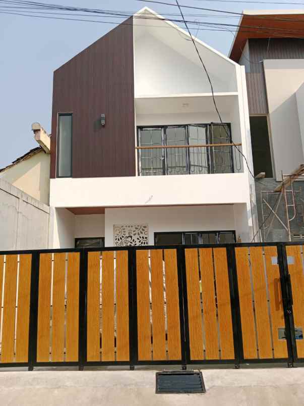 rumah tingkat murah di bekasi