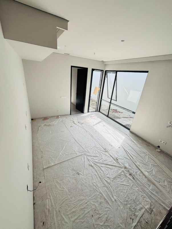 rumah tropis modern dekat pku gamping
