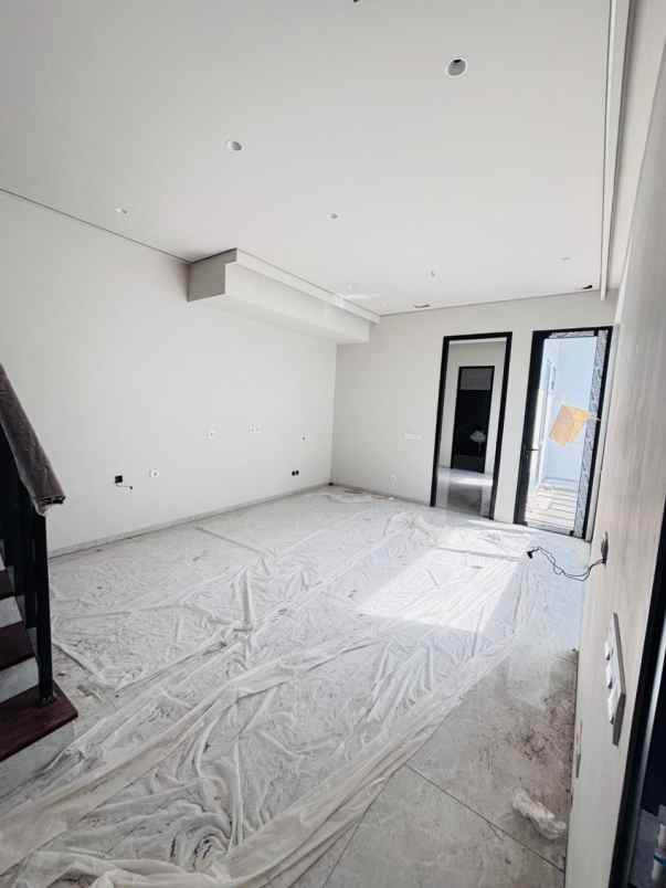 rumah tropis modern dekat pku gamping