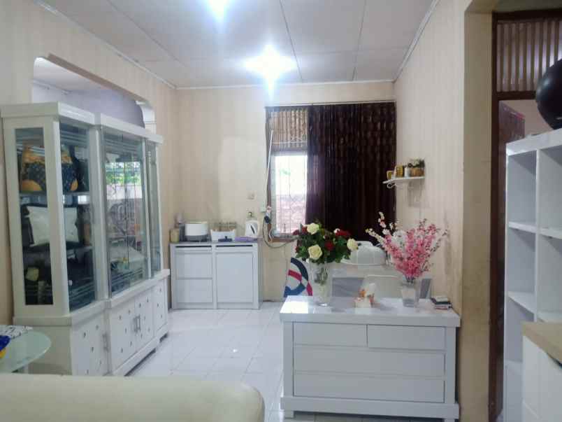 rumah vila bandung indah