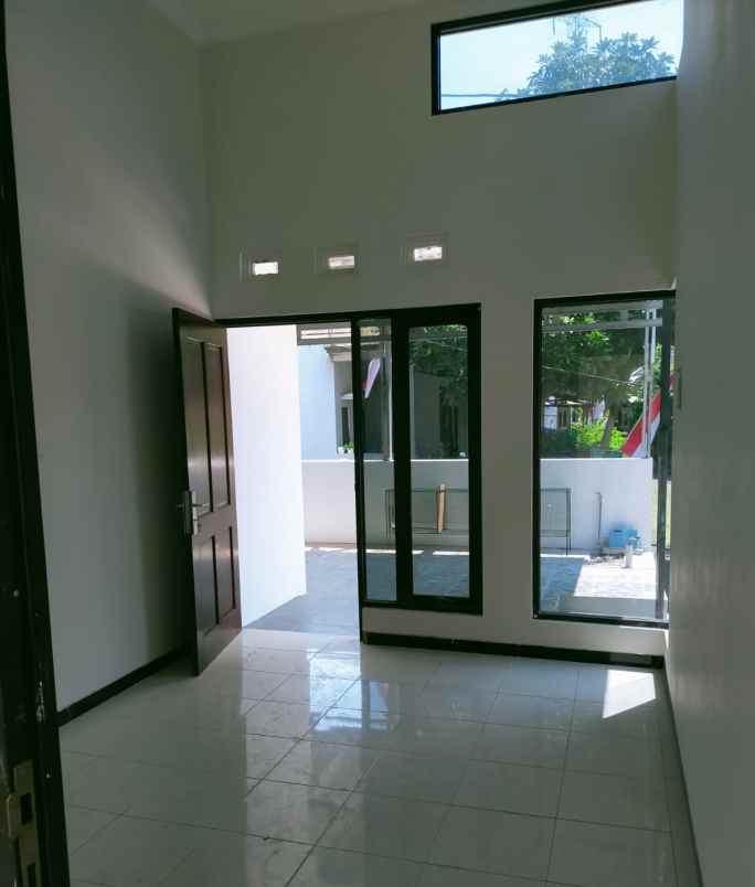 rumah villa krista banyumanik semarang
