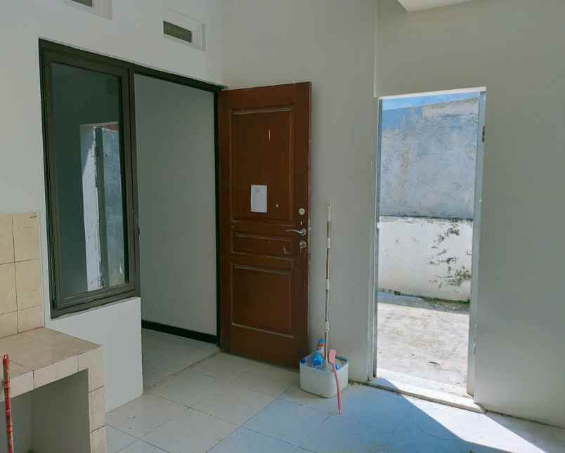 rumah villa krista banyumanik semarang
