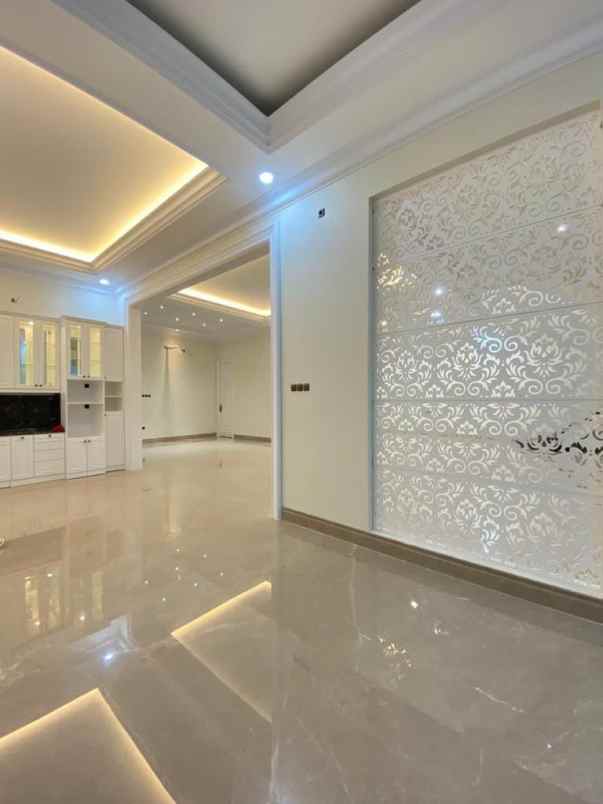 rumha mewah di duta indah pondok indah jakarta selatan