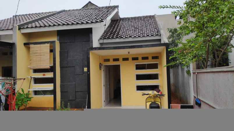 sewa tahunan rumah cluster
