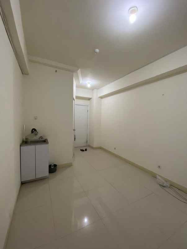 studio room kosongan apartement green pramuka