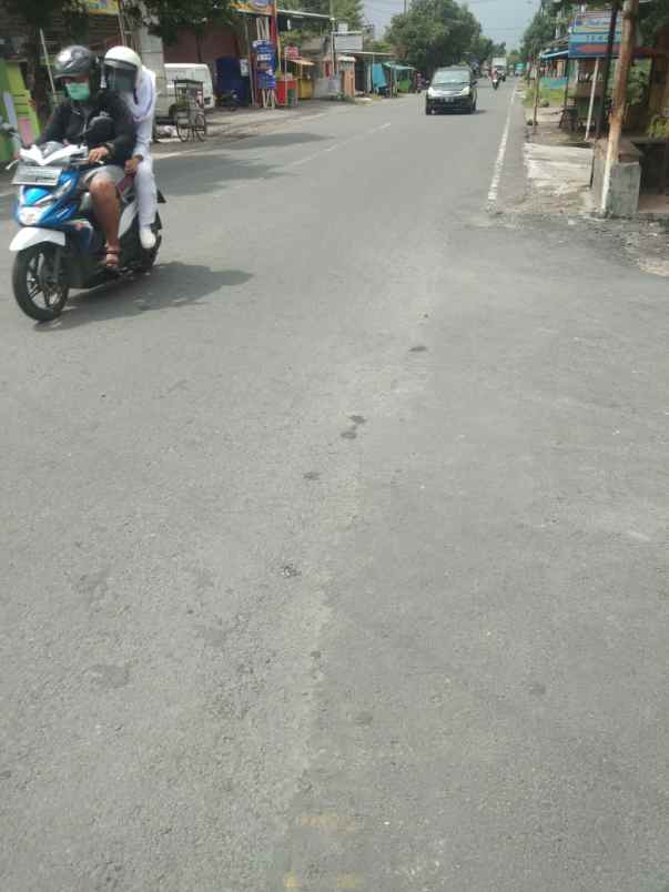 tanah jl raya tambak agung