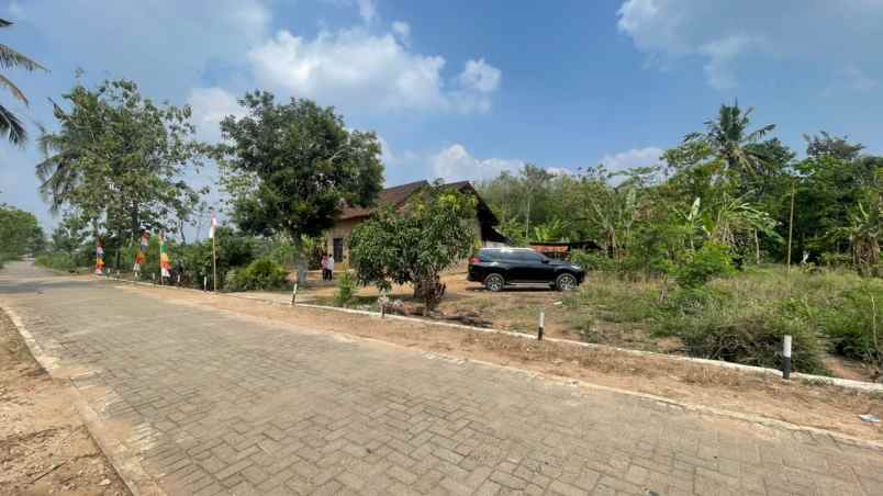 tanah komersial jati agung