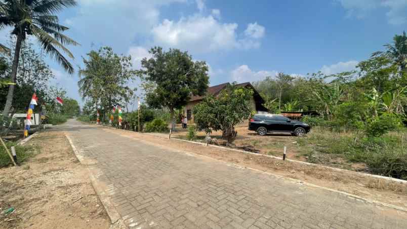 tanah komersial jati agung