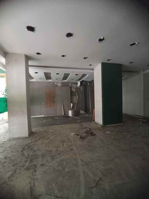 tempat usaha komersial raya darmo 1 lantai surabaya