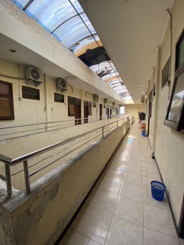 umah kost aktif dekat uk petra