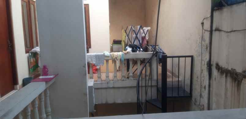 dijual 2 rumah jadi satu di raffles hills cibubur