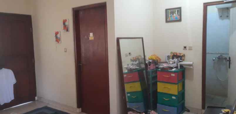 dijual 2 rumah jadi satu di raffles hills cibubur