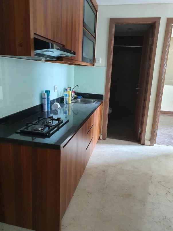 dijual apartemen bagus full furnished jakarta barat