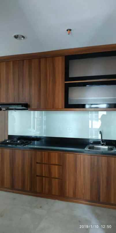 dijual apartemen bagus full furnished jakarta barat