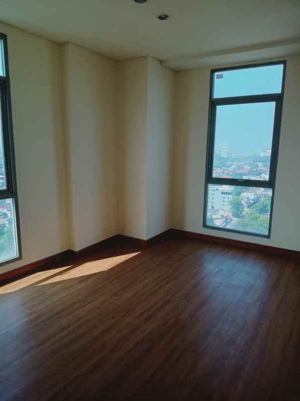 dijual apartemen jl warung jati barat