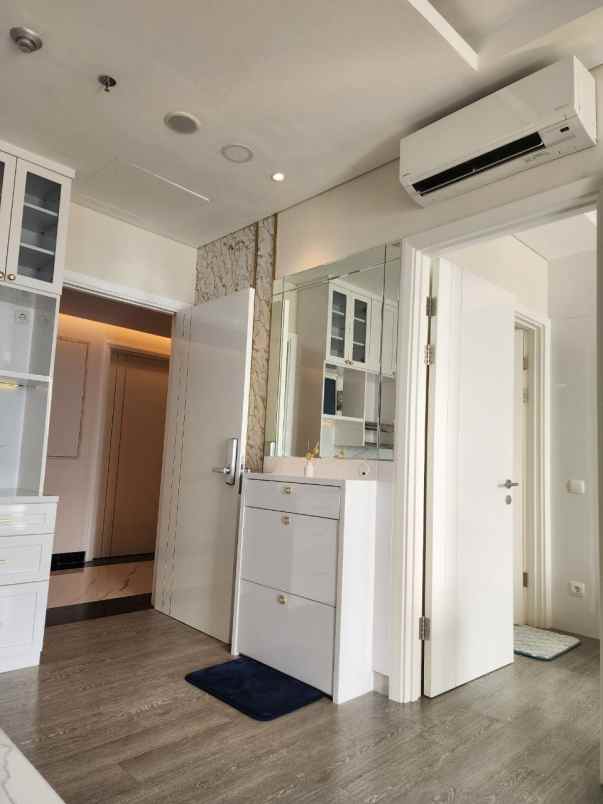 dijual apartemen mewah vertu ciputra world surabaya
