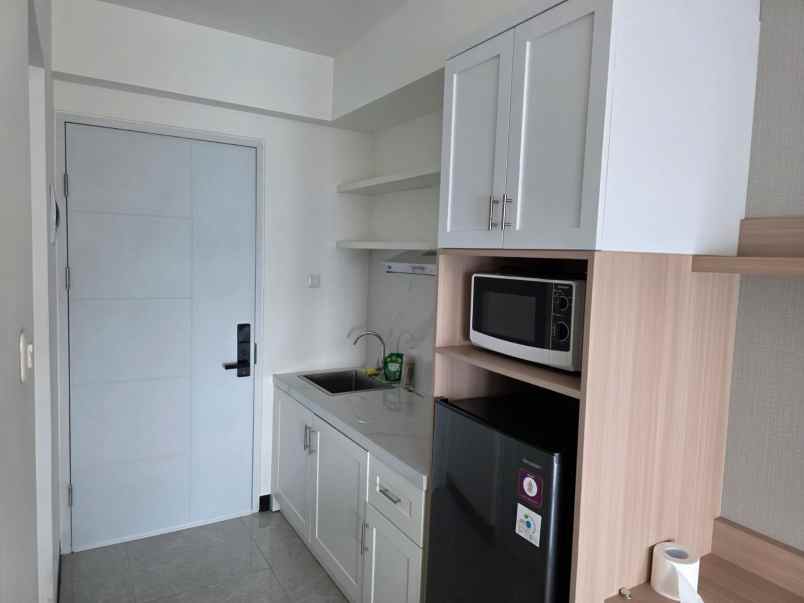 dijual apartemen westown view