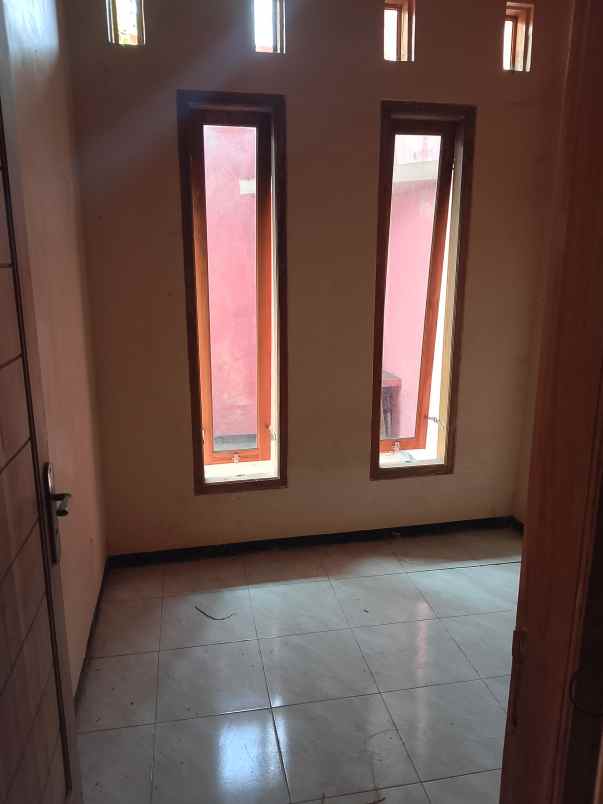 dijual cepat nego tipis