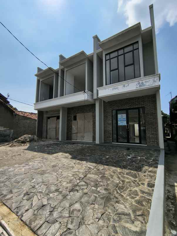 dijual cepat ruko karawang barat jawa barat