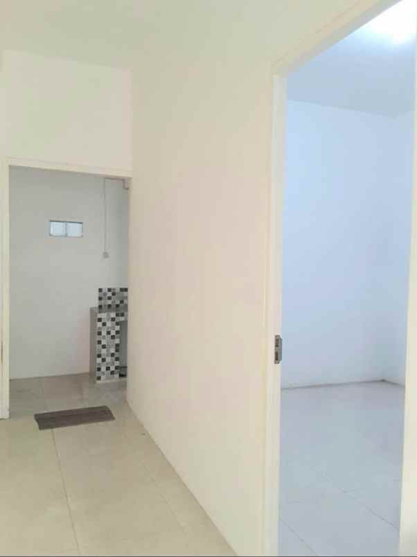 dijual cepat rumah di barata jaya gubeng surabaya