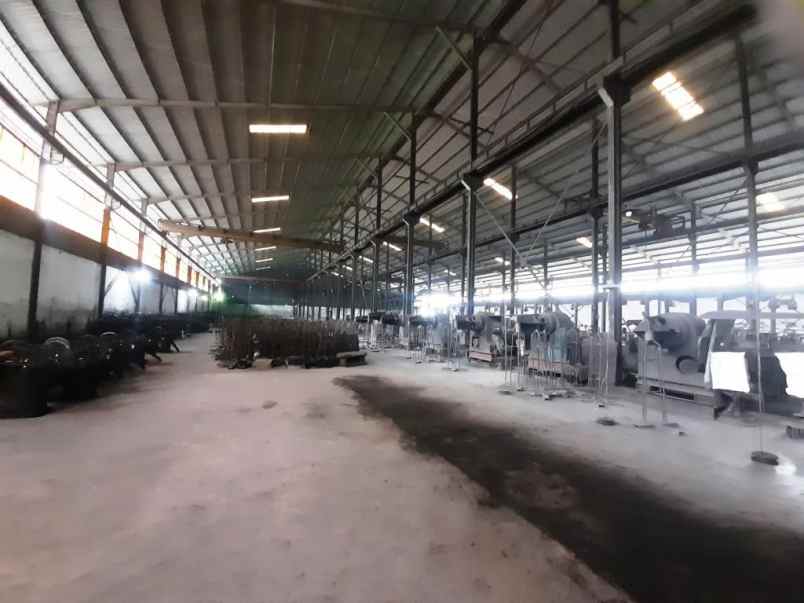 dijual disewakan gudang di kim 1 medan