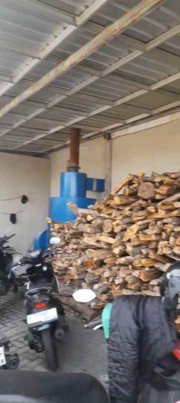dijual gudang bekas produksi kepala