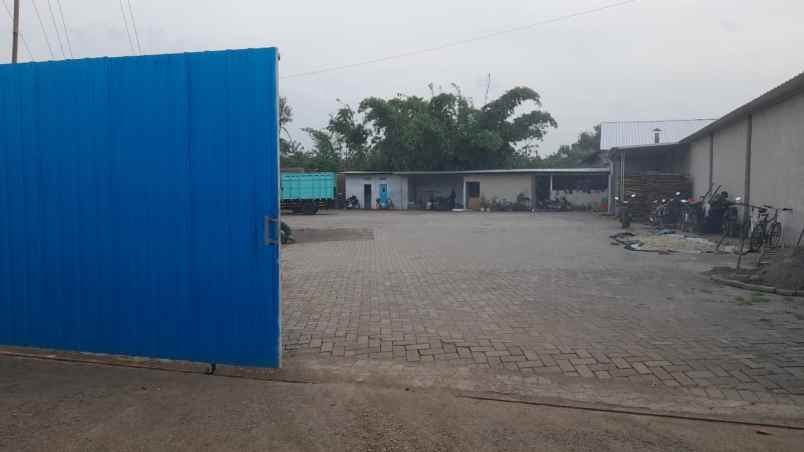 dijual gudang bekas produksi kepala