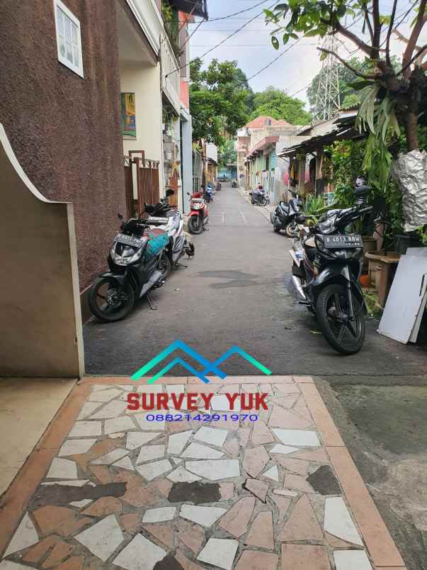 dijual kost pd ranji ciputat