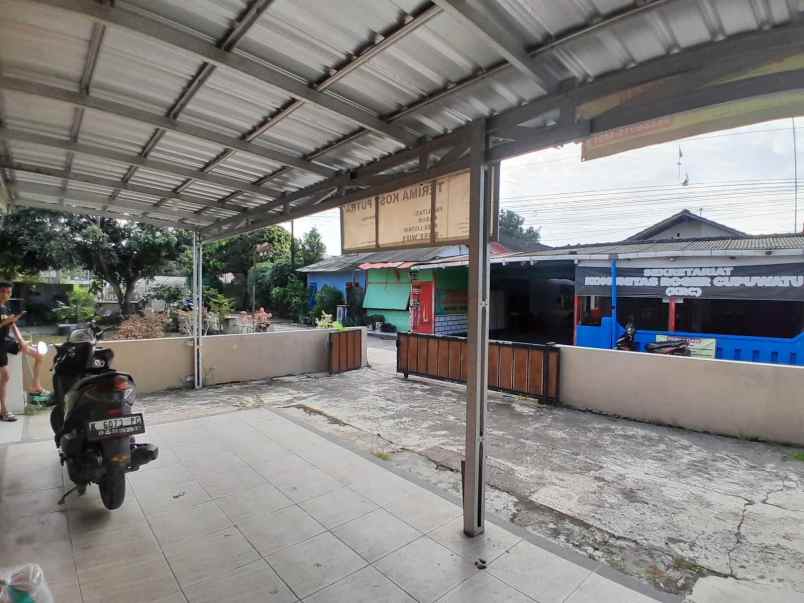 dijual kost purwomartani