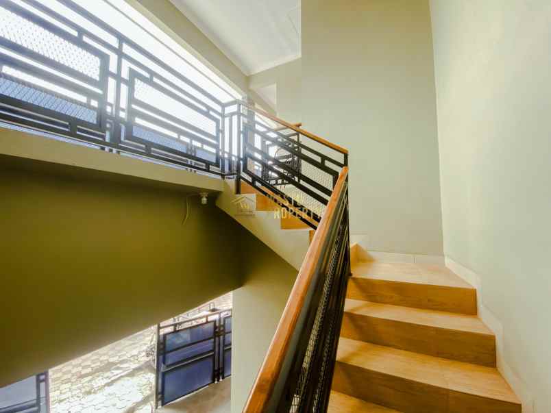 dijual kost sardonoharjo