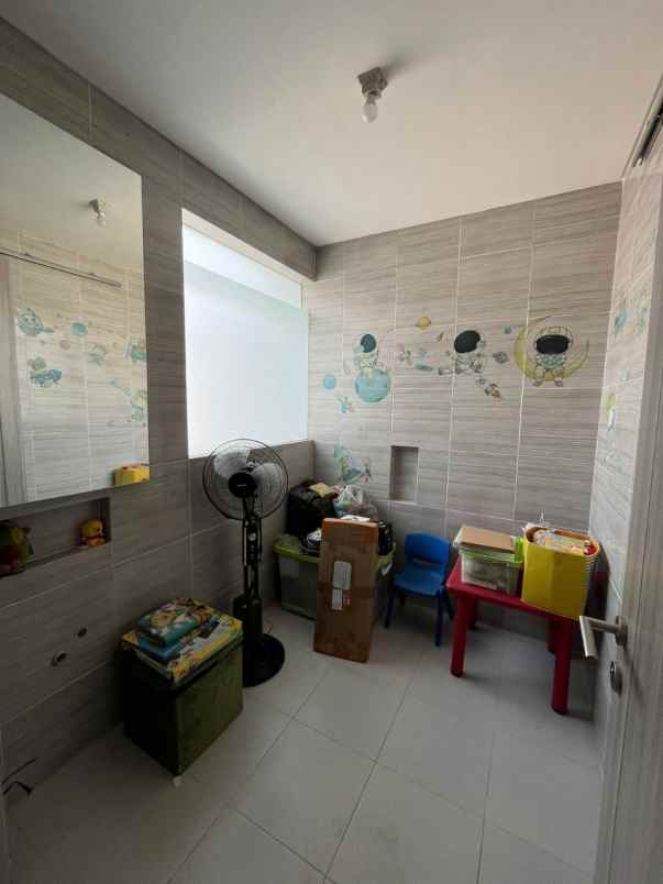 dijual ready rumah grand pakuwon cluster gladstone