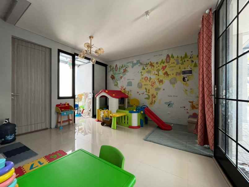dijual ready rumah grand pakuwon cluster gladstone