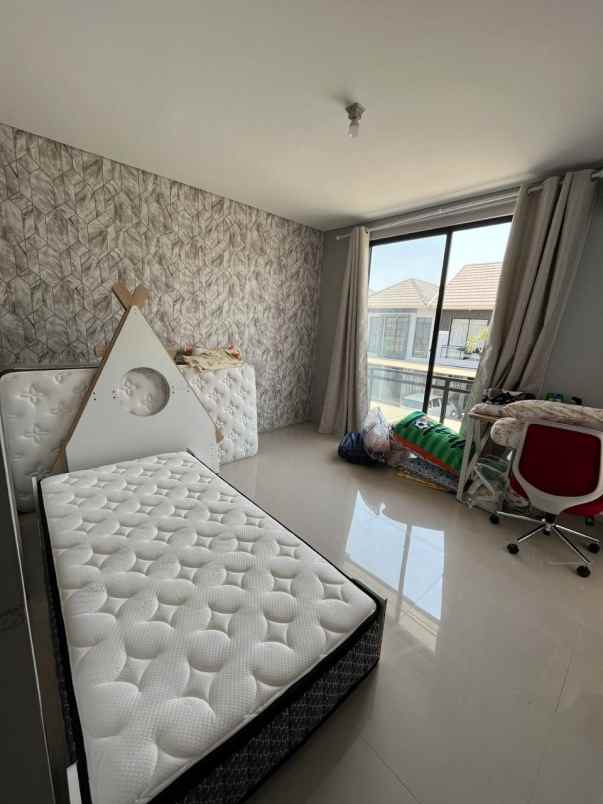 dijual ready rumah grand pakuwon cluster gladstone