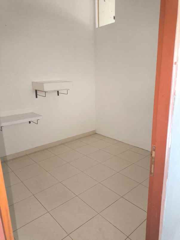 dijual ruko gudang kantor harapan indah 1 perumahan