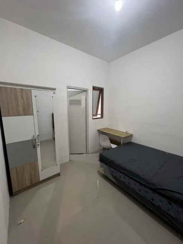 dijual ruko gudang kantor jl ketintang baru selatan