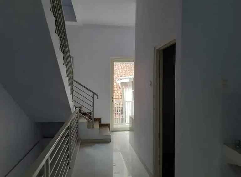 dijual ruko gudang kantor kembang jepun