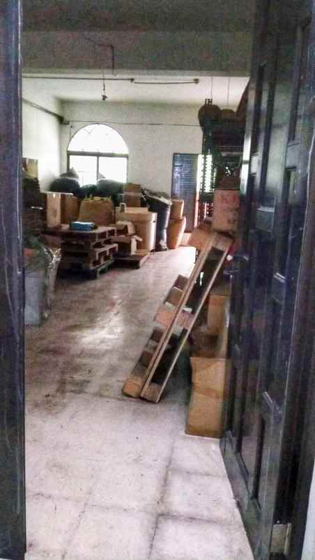 dijual ruko gudang kantor pasar besar wetan bubutan