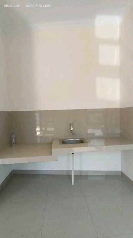 dijual rumah 1 km alun2