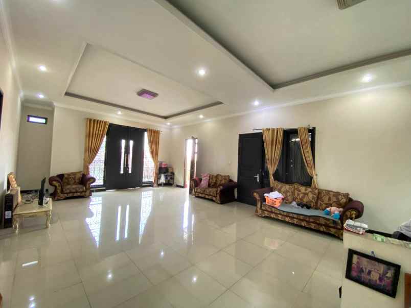 dijual rumah 2 lantai di jatiasih bekasi jawa barat