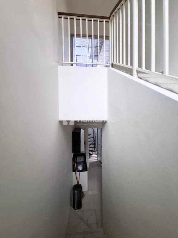 dijual rumah 2 lantai lt lb 104 120